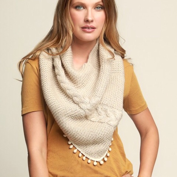 Accessories - Shoulder Scarf